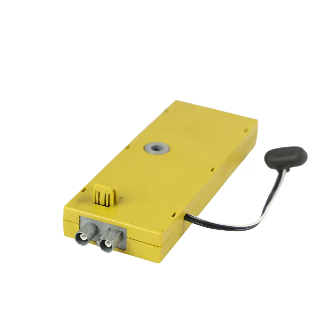 Wzmacniacz Antenowy Sygnału do Land Rover Discovery 3 L319 o numerze 5H22-18K891-KA Land Rover Discovery 3 L319 Wzmacniacz Antenowy Sygnału - SKU 5H22-18K891-KA - Numer Części 5H22-18K891-KA