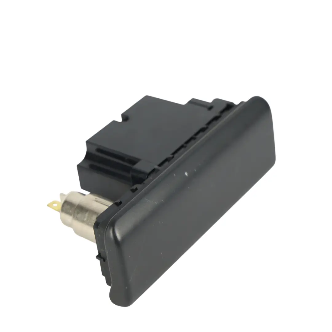 Enchufe Encendedor Cigarrillos para Land Rover Discovery 3 L319 con número de pieza 5H22-19C065-AA Land Rover Discovery 3 L319 Enchufe Encendedor Cigarrillos - SKU 5H22-19C065-AA - Número de pieza 5H22-19C065-AA