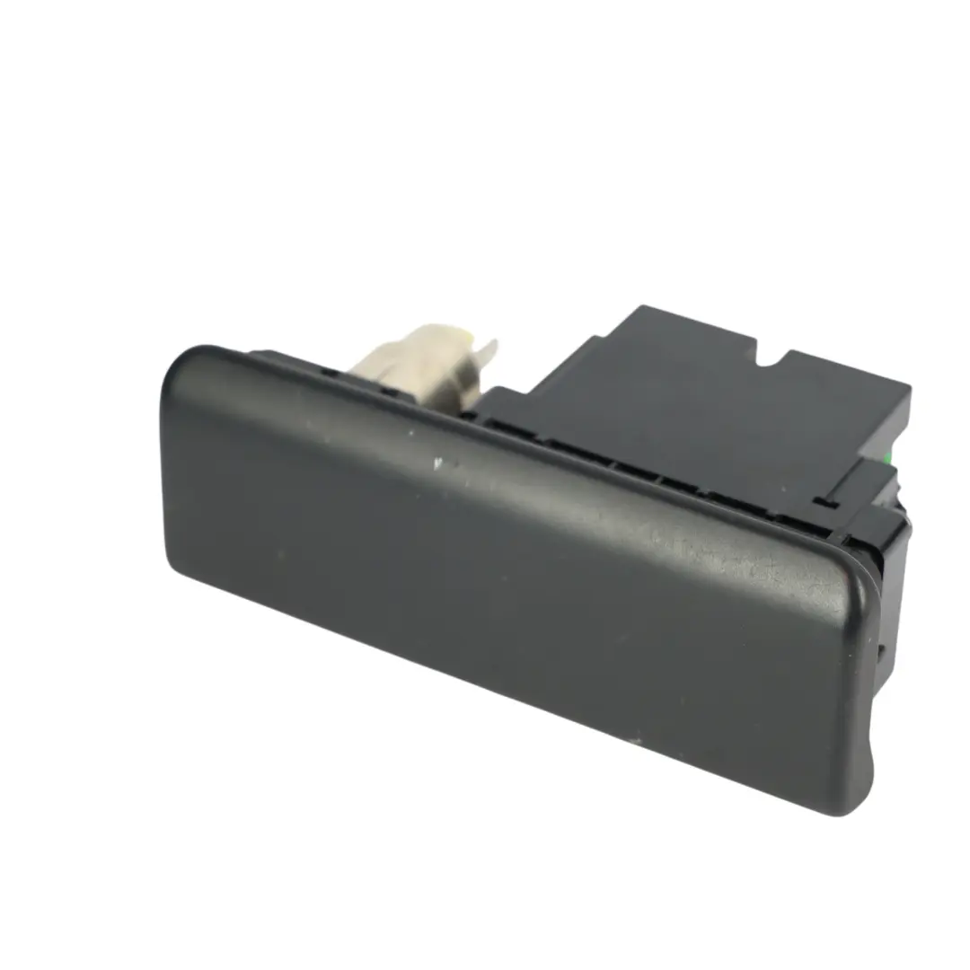 Presa Corrente Accendisigari per Land Rover Discovery 3 L319 con numero di parte 5H22-19C065-AA Land Rover Discovery 3 L319 Presa Corrente Accendisigari - SKU 5H22-19C065-AA - Numero di parte 5H22-19C065-AA