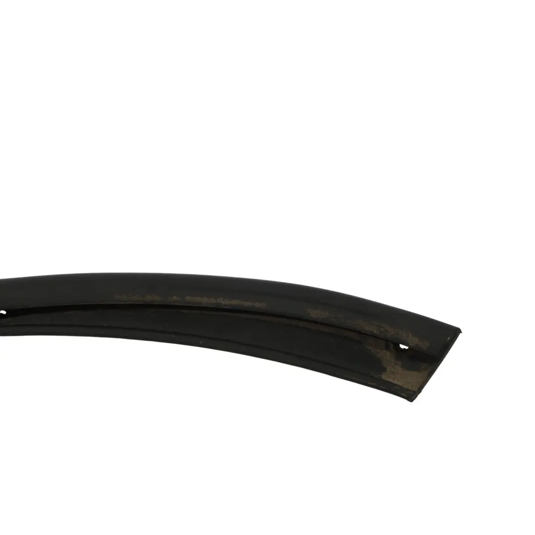 Guarnizione Porta Posteriore Sinistra per Land Rover Discovery 4 L319 con numero di parte 5H22-24808-A Land Rover Discovery 4 L319 Guarnizione Porta Posteriore Sinistra - SKU 5H22-24808-A - Numero di parte 5H22-24808-A