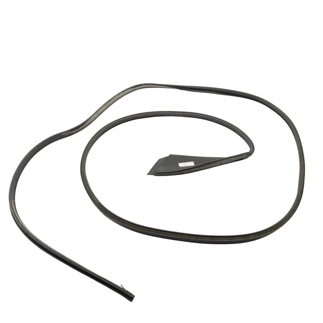 Uszczelka Drzwi Prawy Przód do Land Rover Sport L320 o numerze 5H22-51134-A Land Rover Sport L320 Uszczelka Drzwi Prawy Przód - SKU 5H22-51134-A - Numer Części 5H22-51134-A