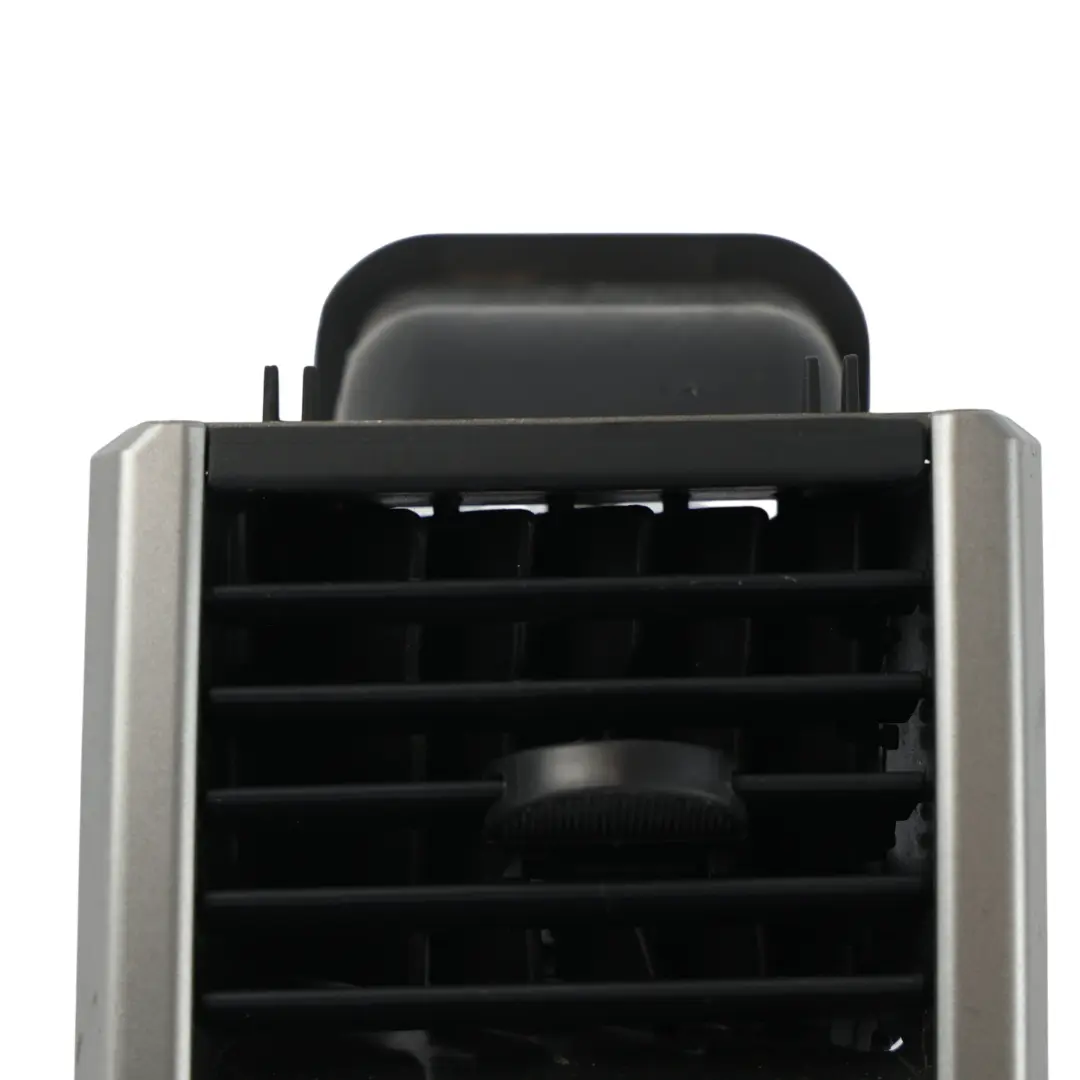 Grille Aération Centre Droit pour Land Rover Range Rover L320 à propos du numéro de pièce 5H32-014A22-AB Land Rover Range Rover L320 Grille Aération Centre Droit - SKU 5H32-014A22-AB - Numéro de pièce 5H32-014A22-AB