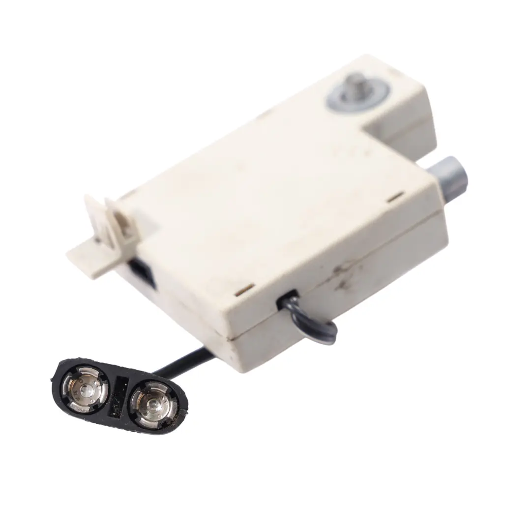 Radio Amplifier Reciever to Land Rover Discovery 3 L319 with Part number 5H32-18K891-EA Land Rover Discovery 3 L319 Radio Amplifier Reciever - SKU 5H32-18K891-EA - Part number 5H32-18K891-EA