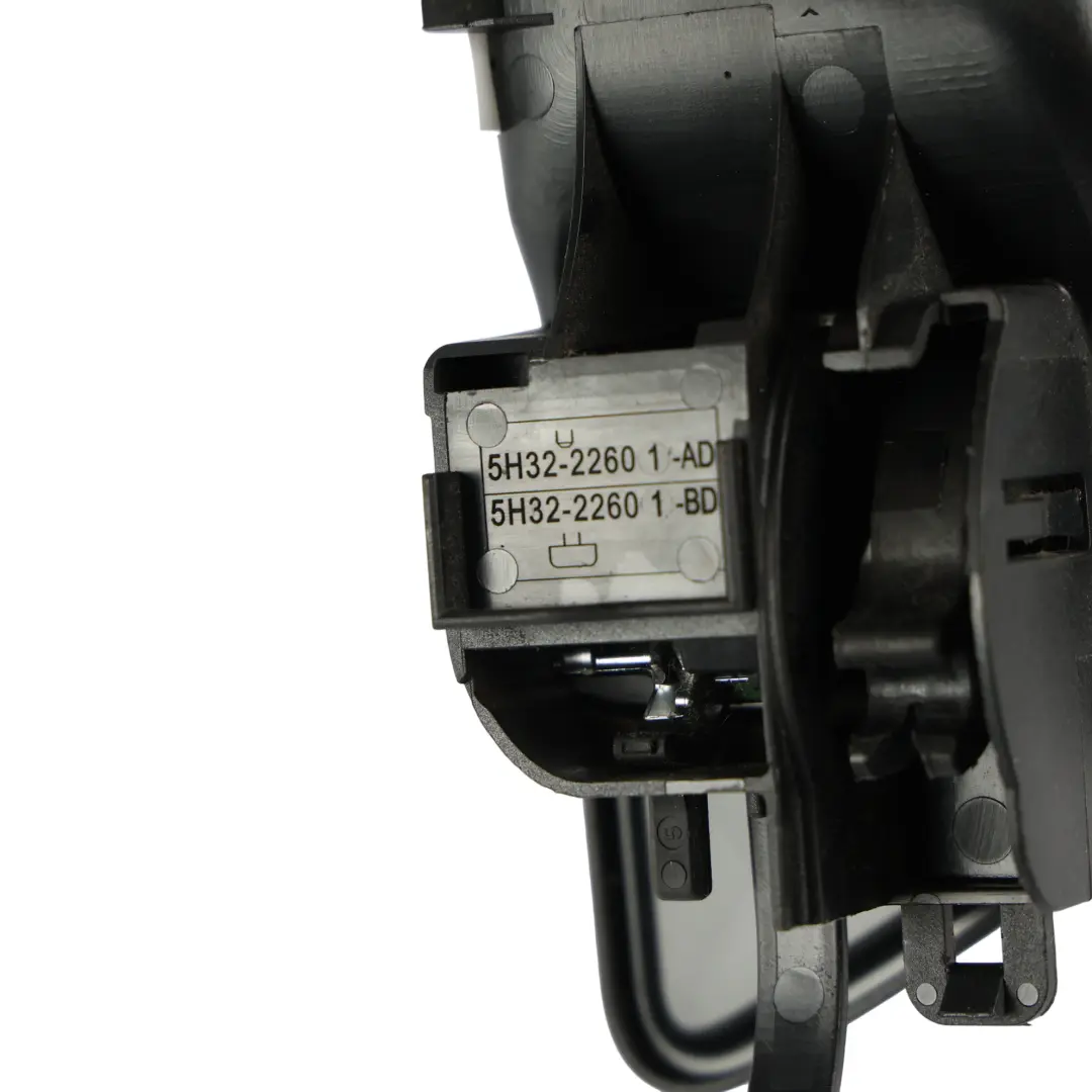 Tirador Puerta Interior Izquierda para Land Rover Freelander 2 L359 con número de pieza 5H32-22601-AD Land Rover Freelander 2 L359 Tirador Puerta Interior Izquierda - SKU 5H32-22601-AD - Número de pieza 5H32-22601-AD