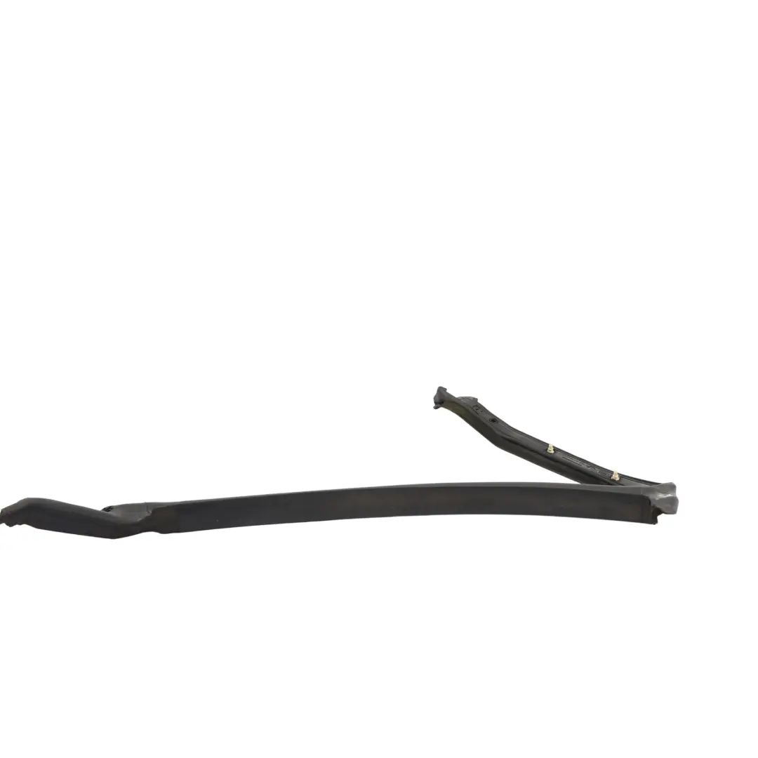 Guarnizione Porta Passaruota Posteriore Destra per Range Rover L320 con numero di parte 5H32-277B18-A Range Rover L320 Guarnizione Porta Passaruota Posteriore Destra - SKU 5H32-277B18-A - Numero di parte 5H32-277B18-A