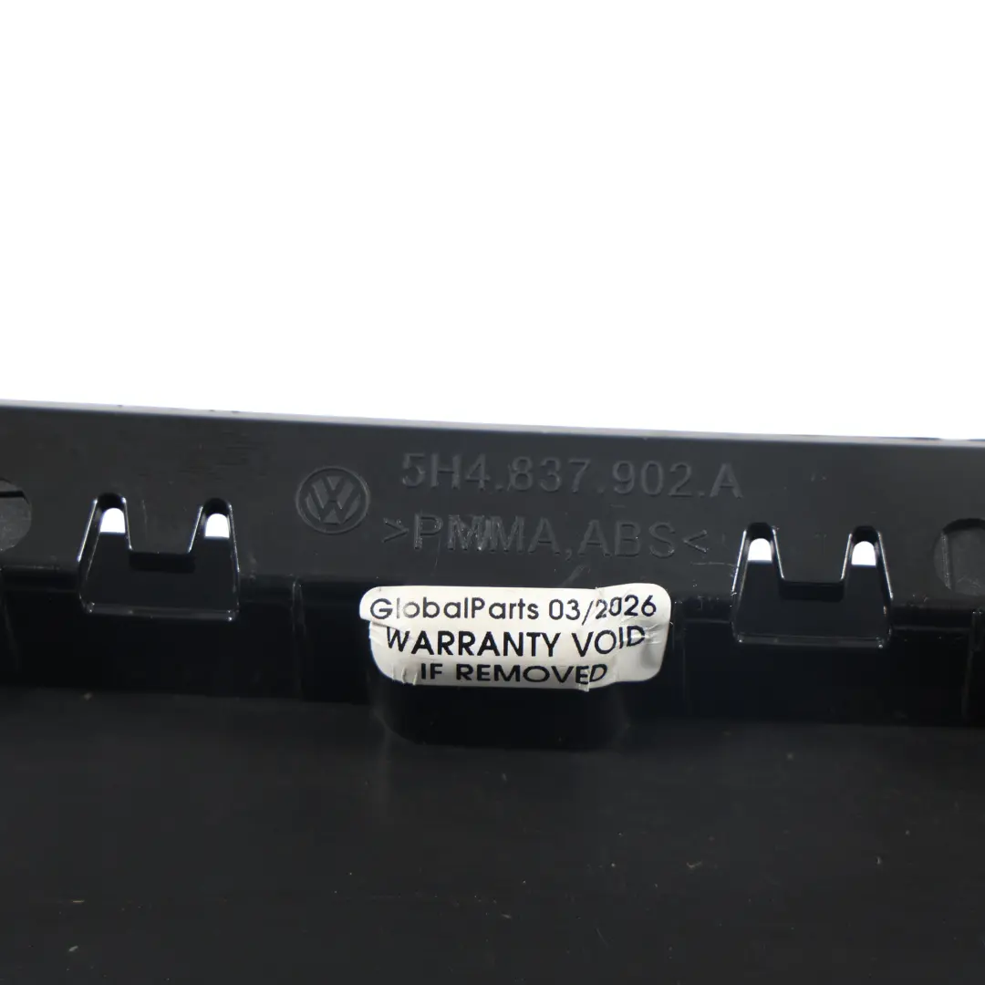 Mk8 Listwa Osłona Szyby Drzwi Prawy Przód do Volkswagen Golf o numerze 5H4837902A Volkswagen Golf Mk8 Listwa Osłona Szyby Drzwi Prawy Przód - SKU 5H4837902A - Numer Części 5H4837902A