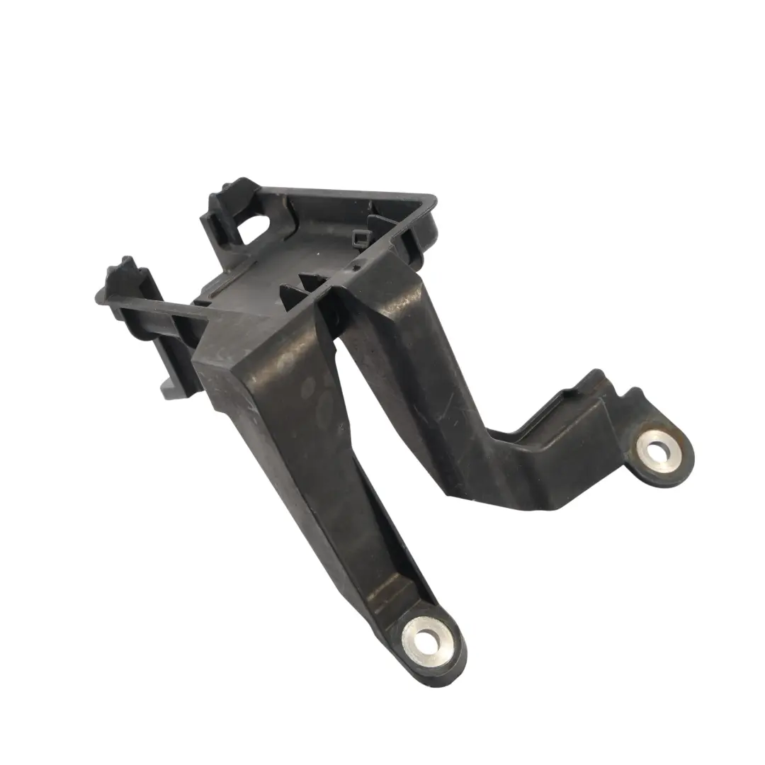 Volkswagen Golf Mk8 Staffa Sensore Angolo Cieco Posteriore Destro - SKU 5H6907456B - Numero di parte 5H6907456B