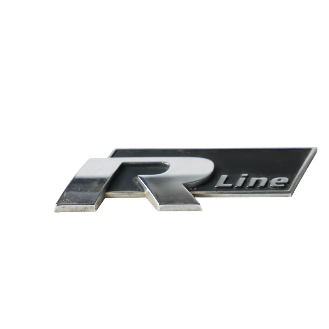 Volkswagen Touareg 7P Emblema R-Line Pannello Parafango Anteriore - SKU 5K0853688A - Numero di parte 5K0853688A