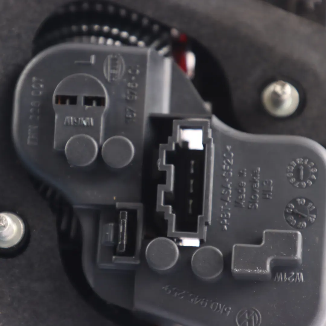 VW Volkswagen Golf VI MK6 Rear Tail Light Lamp Inner Left N/S - SKU RHD-5K0945093T - Part number 5K0945093T