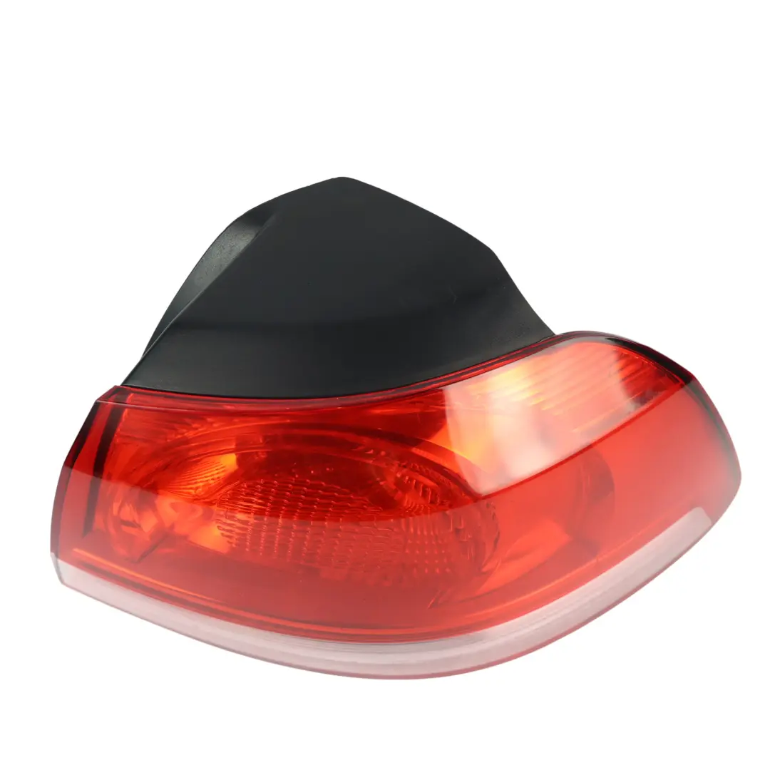 Volkswagen Golf VI MK6 Lampa Błotnika Zewnętrzna Prawy Tył - SKU 5K0945096E - Numer Części 5K0945096E