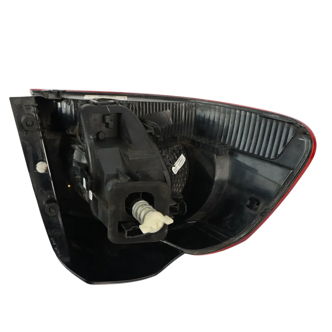 Volkswagen Golf VI MK6 Lampa Błotnika Zewnętrzna Prawy Tył - SKU 5K0945096E - Numer Części 5K0945096E