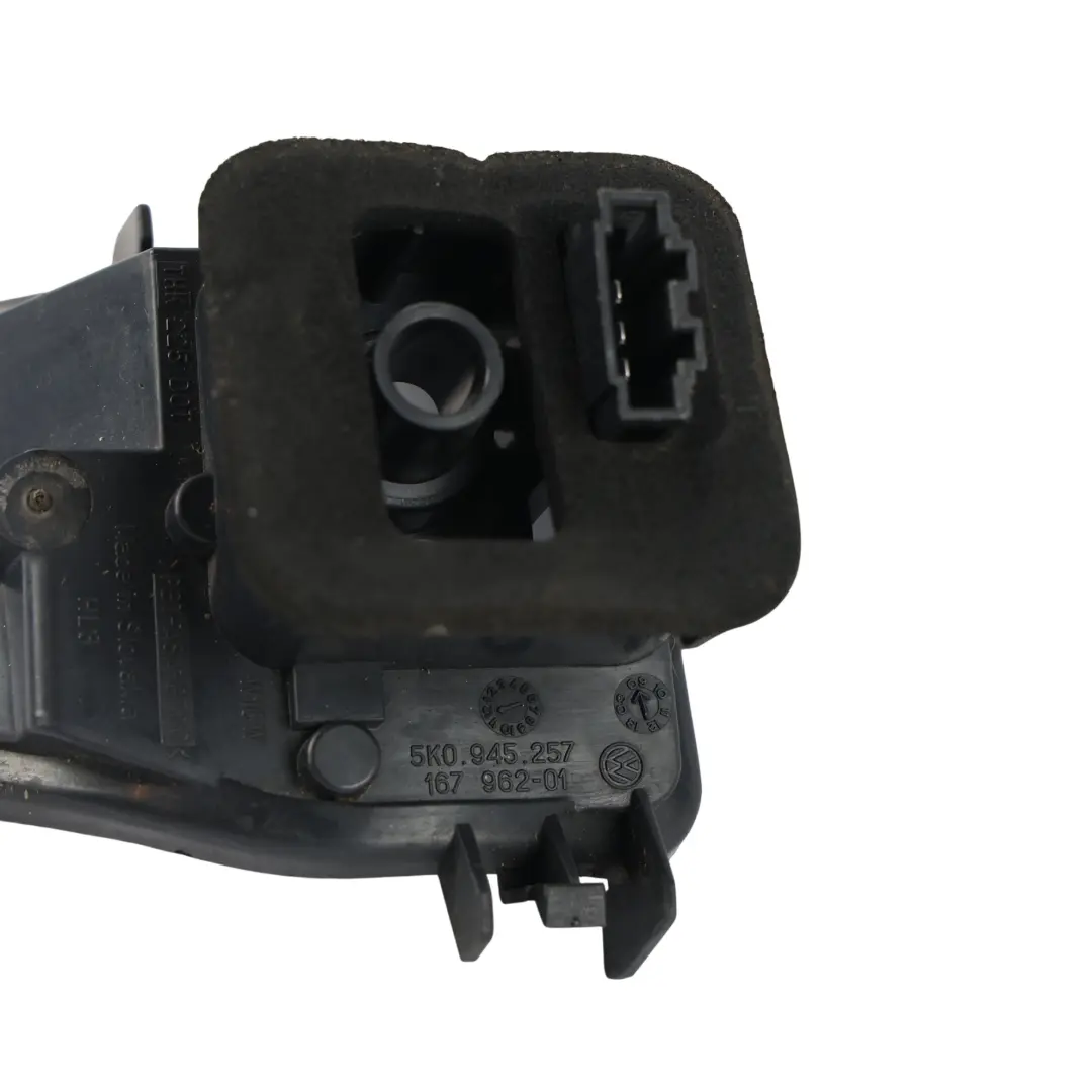 MK6 5K Portalampada Fanale Posteriore Sinistro per Volkswagen Golf con numero di parte 5K0945257 Volkswagen Golf MK6 5K Portalampada Fanale Posteriore Sinistro - SKU 5K0945257 - Numero di parte 5K0945257