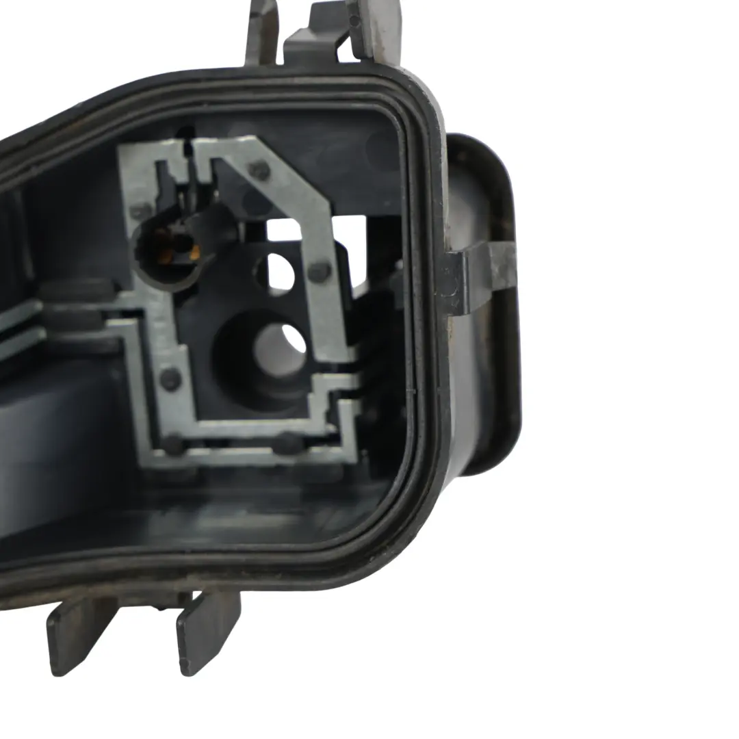 MK6 5K Portalampada Fanale Posteriore Sinistro per Volkswagen Golf con numero di parte 5K0945257 Volkswagen Golf MK6 5K Portalampada Fanale Posteriore Sinistro - SKU 5K0945257 - Numero di parte 5K0945257