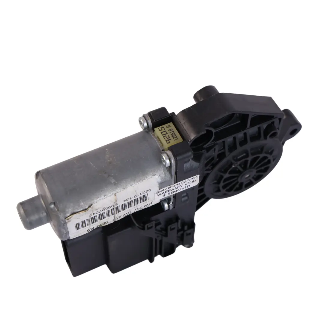 Mk6 5Dr Motore Alzacristalli Posteriore Destro per Volkswagen Golf con numero di parte 5K0959704D Volkswagen Golf Mk6 5Dr Motore Alzacristalli Posteriore Destro - SKU 5K0959704D - Numero di parte 5K0959704D