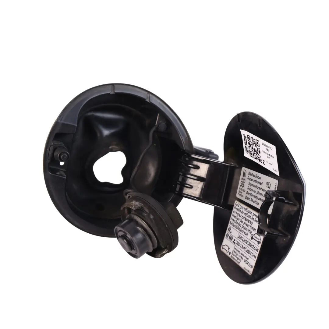 Mk6 5K Kraftstoff Tank Deckel Abdeckung Tief Schwarz - C9X für VW Volkswagen Golf mit Teilenummer 5K6809857C VW Volkswagen Golf Mk6 5K Kraftstoff Tank Deckel Abdeckung Tief Schwarz - C9X - SKU 5K6809857C-DBL - Teilenummer 5K6809857C