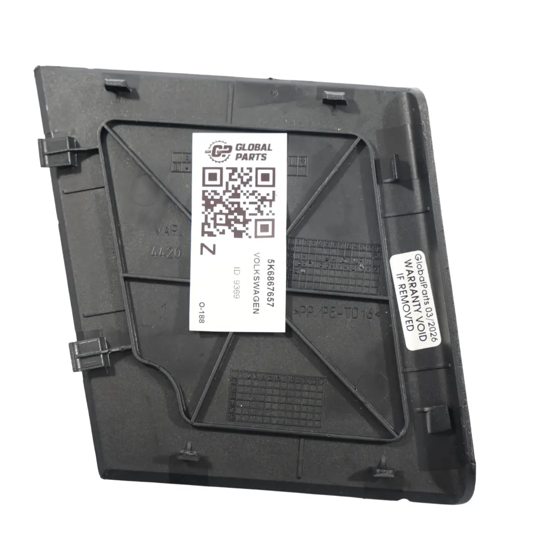 Mk6 Osłona Klapy Bagażnika Lewa Czarna do Volkswagen Golf o numerze 5K6867657 Volkswagen Golf Mk6 Osłona Klapy Bagażnika Lewa Czarna - SKU 5K6867657 - Numer Części 5K6867657