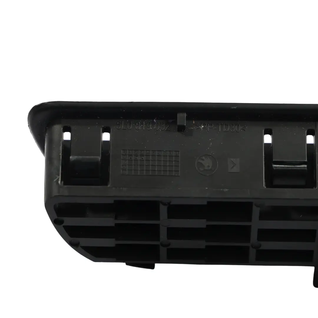 Panel De Ventilación Central Del Salpicadero para Skoda Yeti 5L con número de pieza 5L0819681 Skoda Yeti 5L Panel De Ventilación Central Del Salpicadero - SKU 5L0819681 - Número de pieza 5L0819681