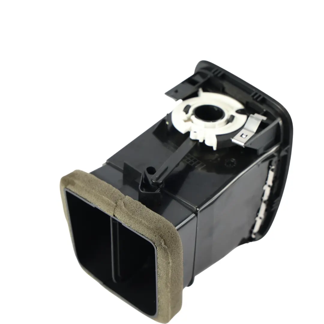 Vent Dash Dashboard Front Left N/S Grille to Skoda Yeti 5L Air with Part number 5L0819701 Skoda Yeti 5L Air Vent Dash Dashboard Front Left N/S Grille - SKU 5L0819701 - Part number 5L0819701