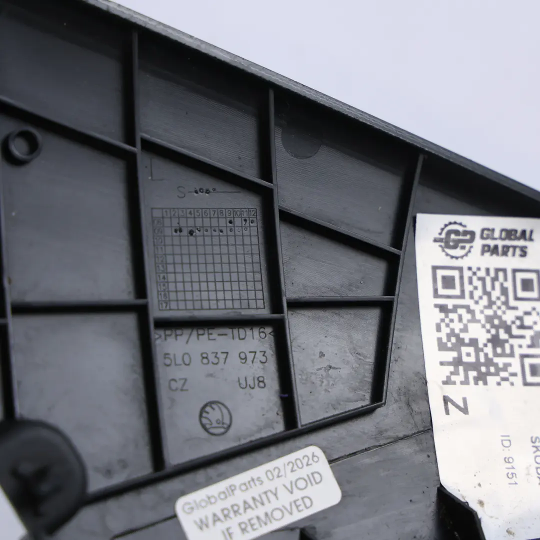 Skoda YETI 5L Tapa Interior Espejo Retrovisor Izquierdo - SKU 5L0837973 - Número de pieza 5L0837973