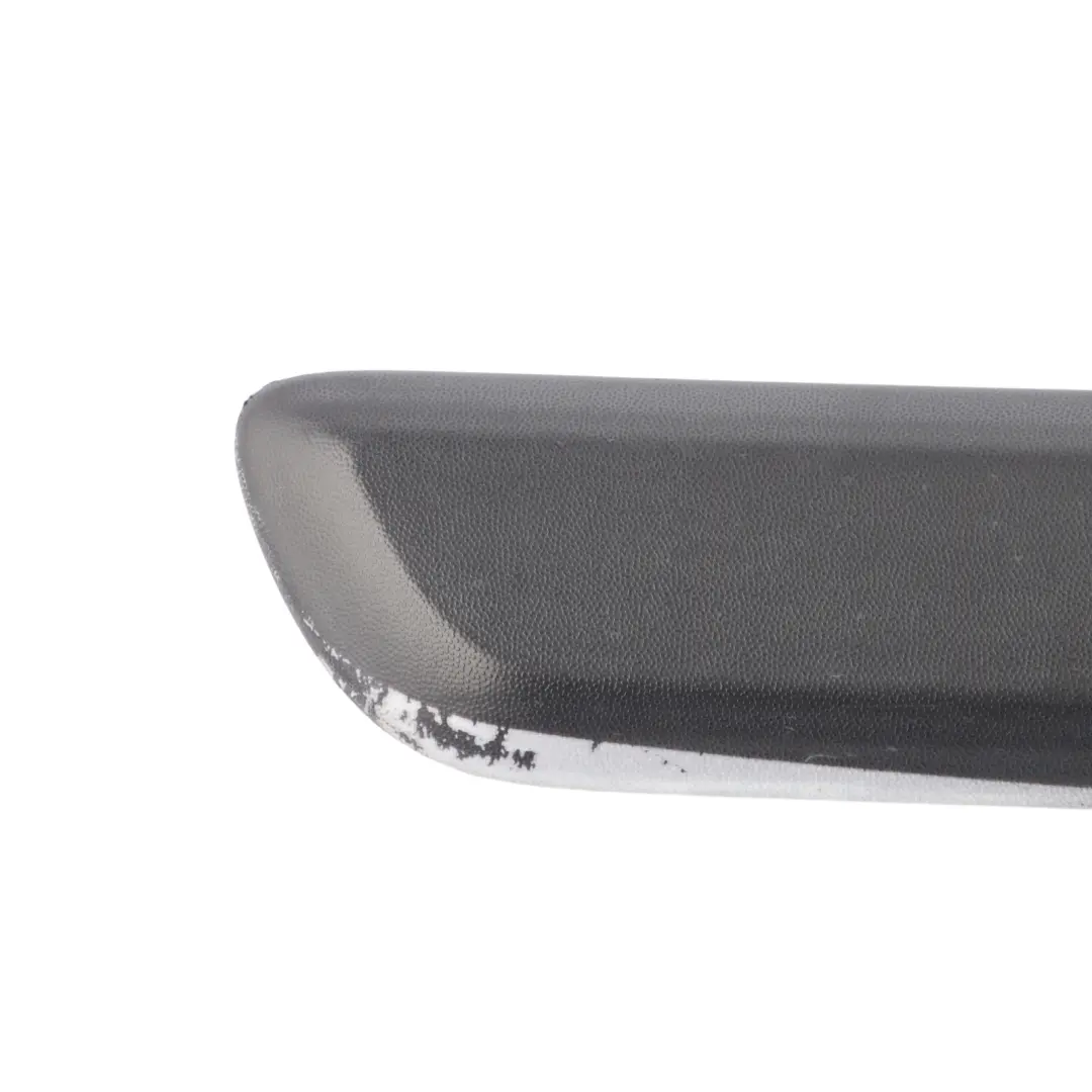 Moldura Inferior Puerta Trasera Derecha para Skoda Yeti 5L con número de pieza 5L0853754 Skoda Yeti 5L Moldura Inferior Puerta Trasera Derecha - SKU 5L0853754 - Número de pieza 5L0853754