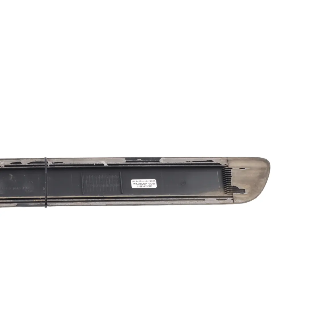 Moldura Inferior Puerta Trasera Derecha para Skoda Yeti 5L con número de pieza 5L0853754 Skoda Yeti 5L Moldura Inferior Puerta Trasera Derecha - SKU 5L0853754 - Número de pieza 5L0853754