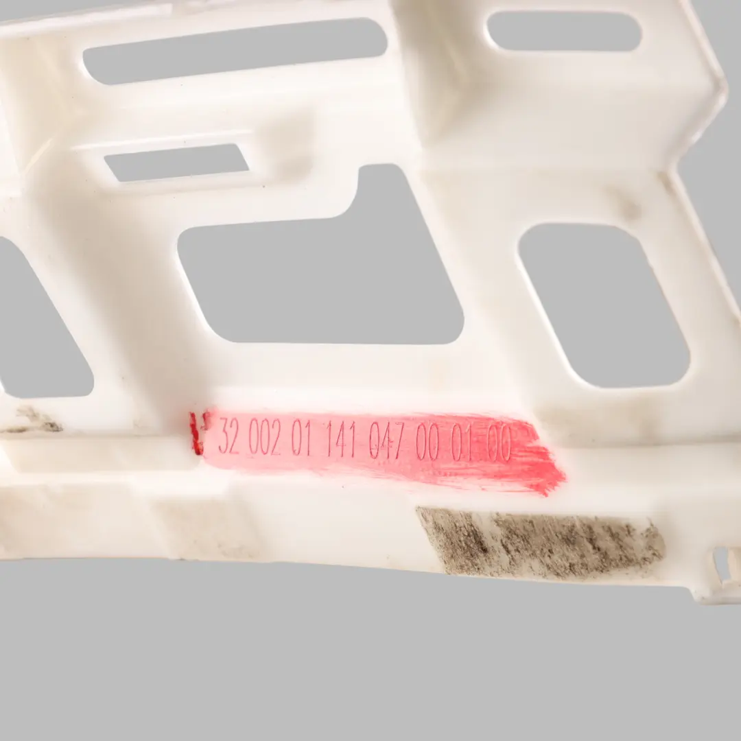 Skoda Yeti 5L Support De Fixation Central De Pare-Chocs Arrière - SKU 5L6807385 - Numéro de pièce 5L6807385