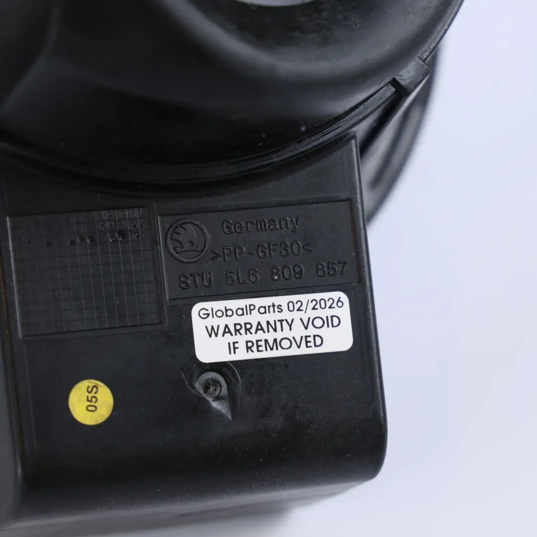 Couvercle Trappe Carburant Bleu Aqua - F8K pour Skoda Yeti 5L à propos du numéro de pièce 5L6809857 Skoda Yeti 5L Couvercle Trappe Carburant Bleu Aqua - F8K - SKU 5L6809857-AQG - Numéro de pièce 5L6809857