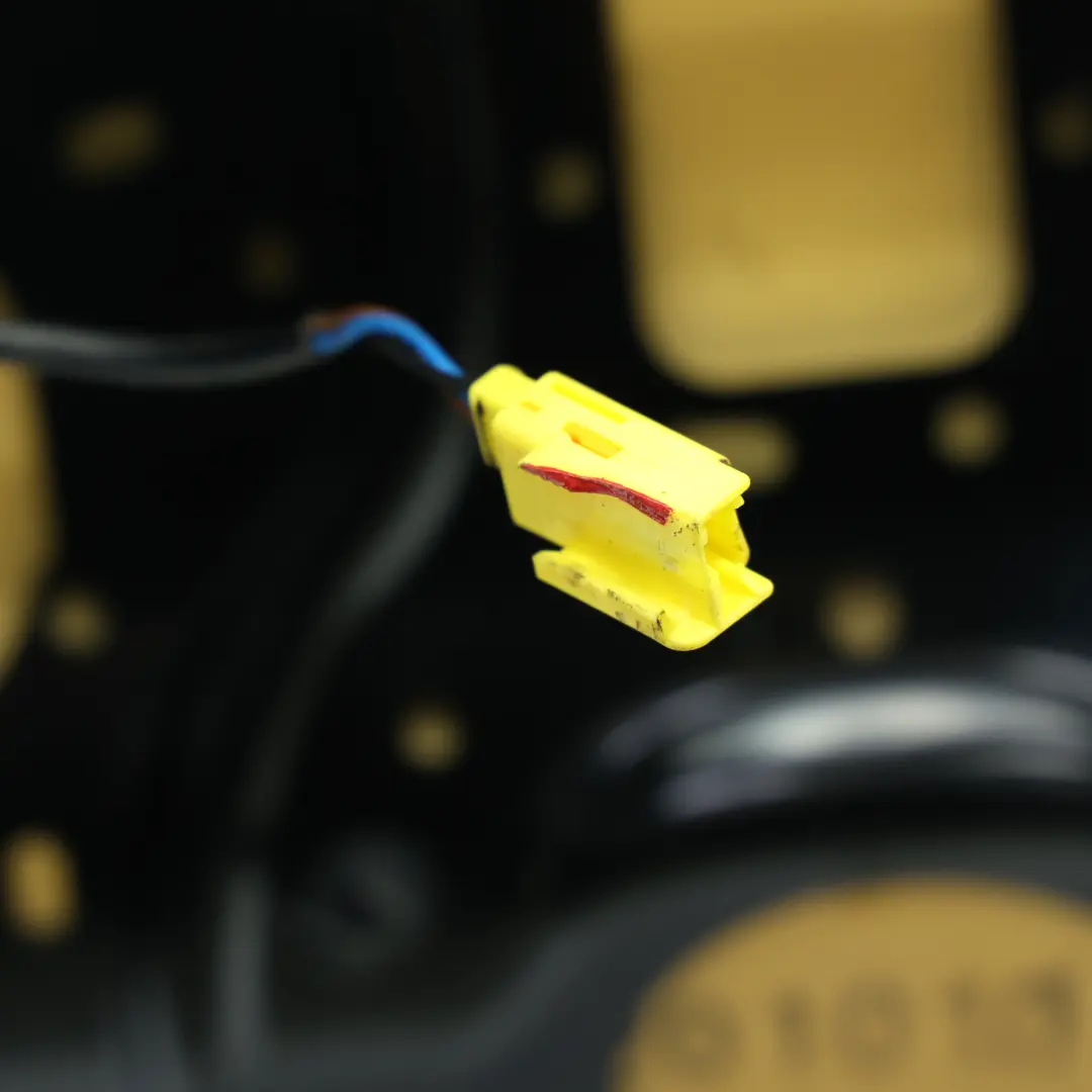 Skoda Yeti 5L Front Seat Interior Cloth Fabric Right O/S - SKU 5L6881022A - Part number 5L6881022A