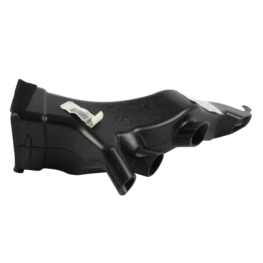 Footwell Front Air Vent Duct Channel Pipe Hose Right O/S to Audi Q3 8U with Part number 5M2819152 Audi Q3 8U Footwell Front Air Vent Duct Channel Pipe Hose Right O/S - SKU RHD-5M2819152 - Part number 5M2819152