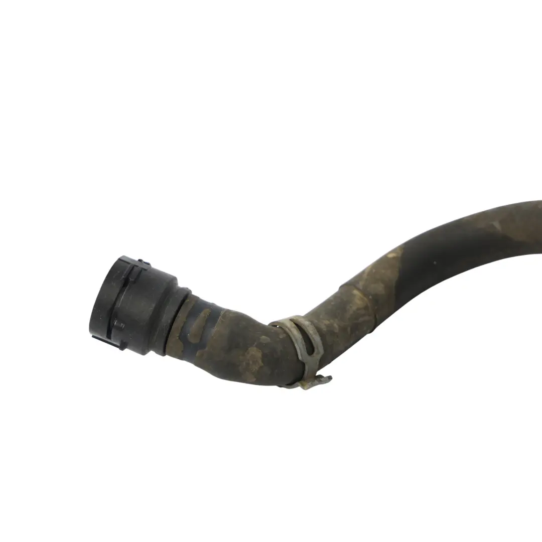 OE Q3 8U Tubo Manicotto Refrigerante Attacco Rapido per Audi con numero di parte 5N0122157BE Audi OE Q3 8U Tubo Manicotto Refrigerante Attacco Rapido - SKU 5N0122157BE - Numero di parte 5N0122157BE