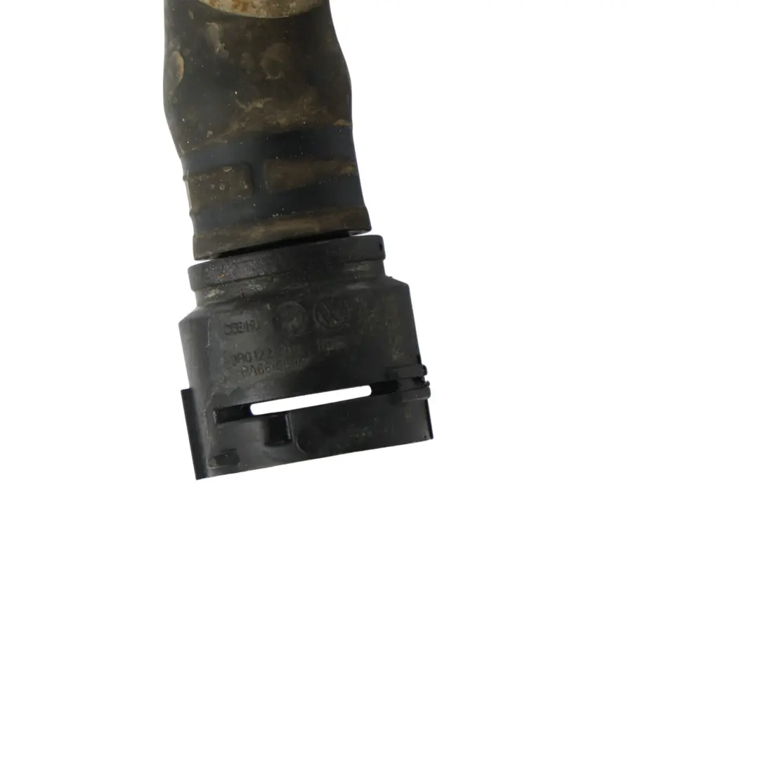 OE Q3 8U Tubo Manicotto Refrigerante Attacco Rapido per Audi con numero di parte 5N0122157BE Audi OE Q3 8U Tubo Manicotto Refrigerante Attacco Rapido - SKU 5N0122157BE - Numero di parte 5N0122157BE