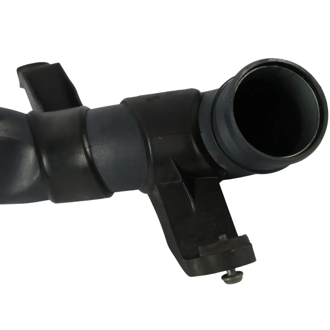 Tubo De Conexión Del Intercooler Línea Aire Carga 2.0 TDI para Audi Q3 8U con número de pieza 5N0145762BT Audi Q3 8U Tubo De Conexión Del Intercooler Línea Aire Carga 2.0 TDI - SKU 5N0145762BT - Número de pieza 5N0145762BT