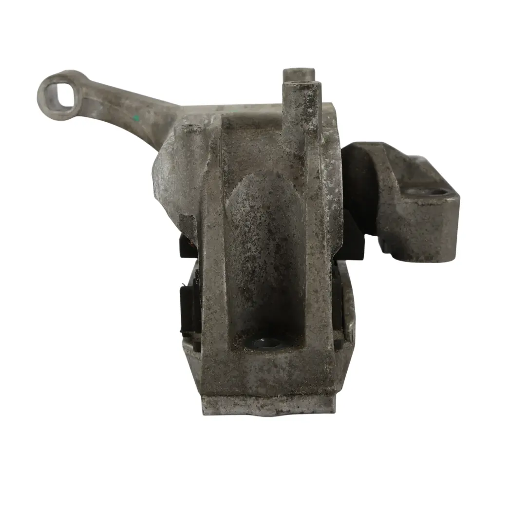 Supporto Motore Destro 2.0 TDI CFGC 5N0199262G per Audi Q3 8U con numero di parte 5N0199262F Audi Q3 8U Supporto Motore Destro 2.0 TDI CFGC 5N0199262G - SKU 5N0199262F - Numero di parte 5N0199262F