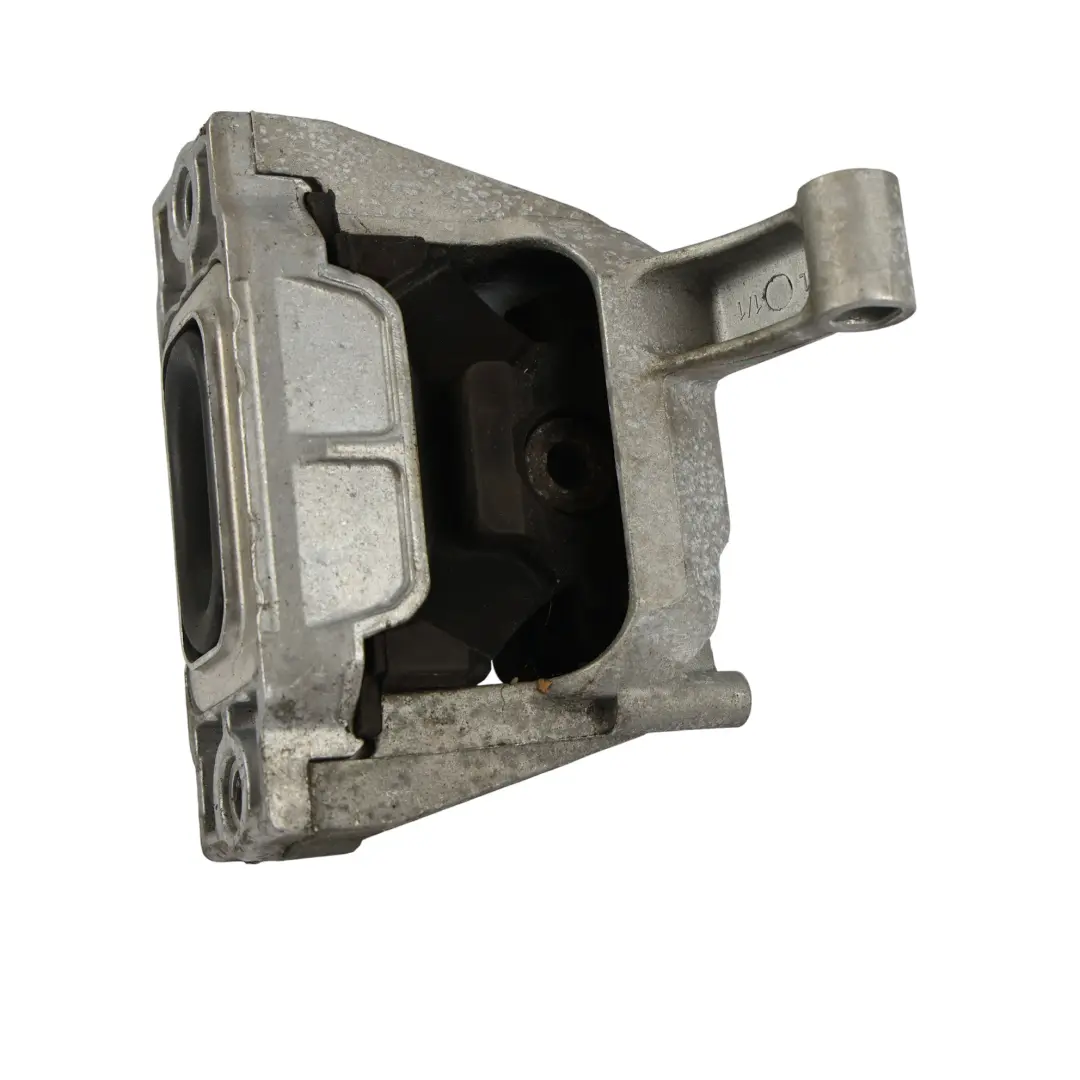 Audi Q3 8U Engine Mount Carrier Bracket Right O/S 2.0 TDI CFGC 5N0199262G - SKU 5N0199262F - Part number 5N0199262F