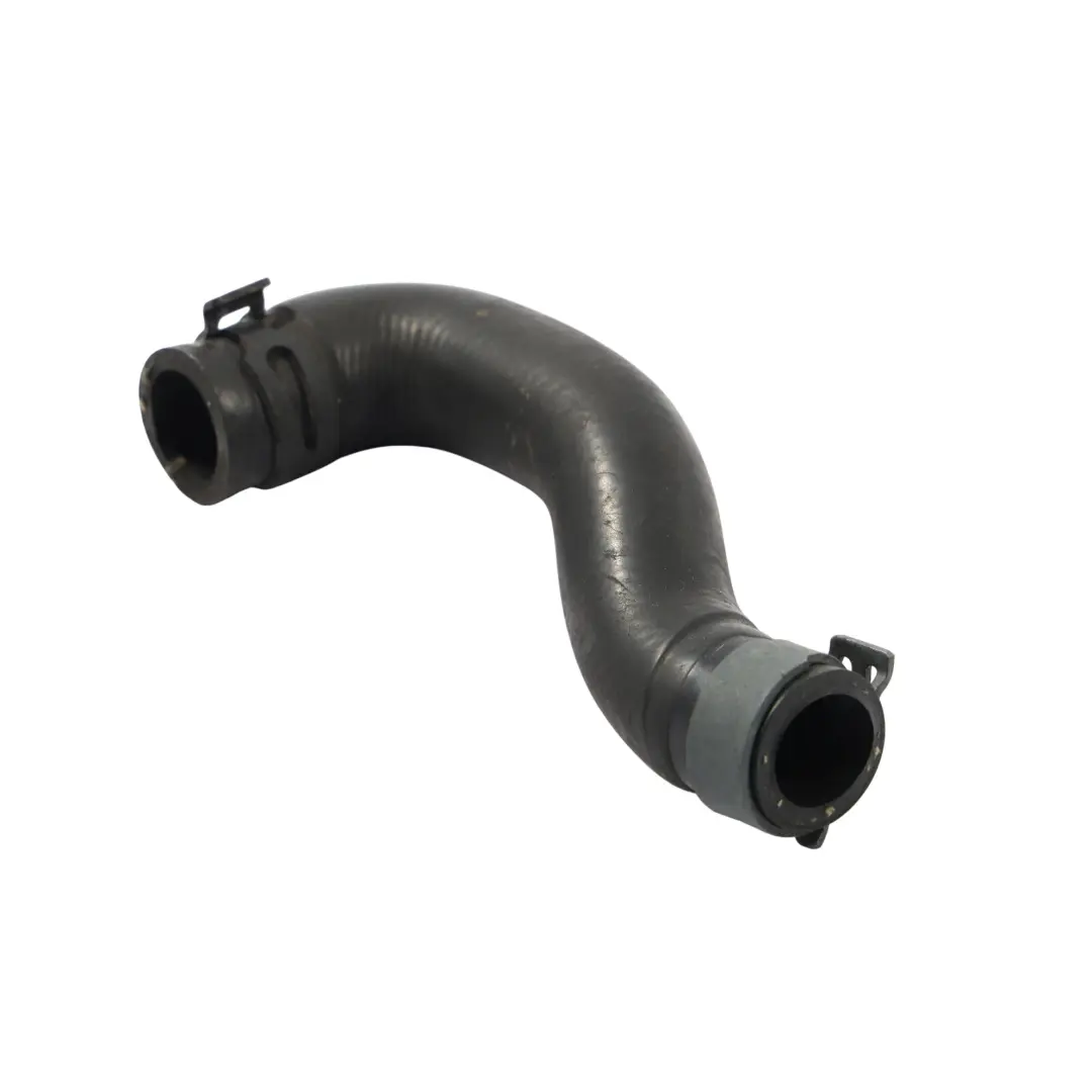 Tubo Acqua Linea Refrigerante Motore 1.6 TDI per Audi S3 8V VW Golf Mk7 con numero di parte 5Q0121051B Audi S3 8V VW Golf Mk7 Tubo Acqua Linea Refrigerante Motore 1.6 TDI - SKU 5Q0121051B - Numero di parte 5Q0121051B
