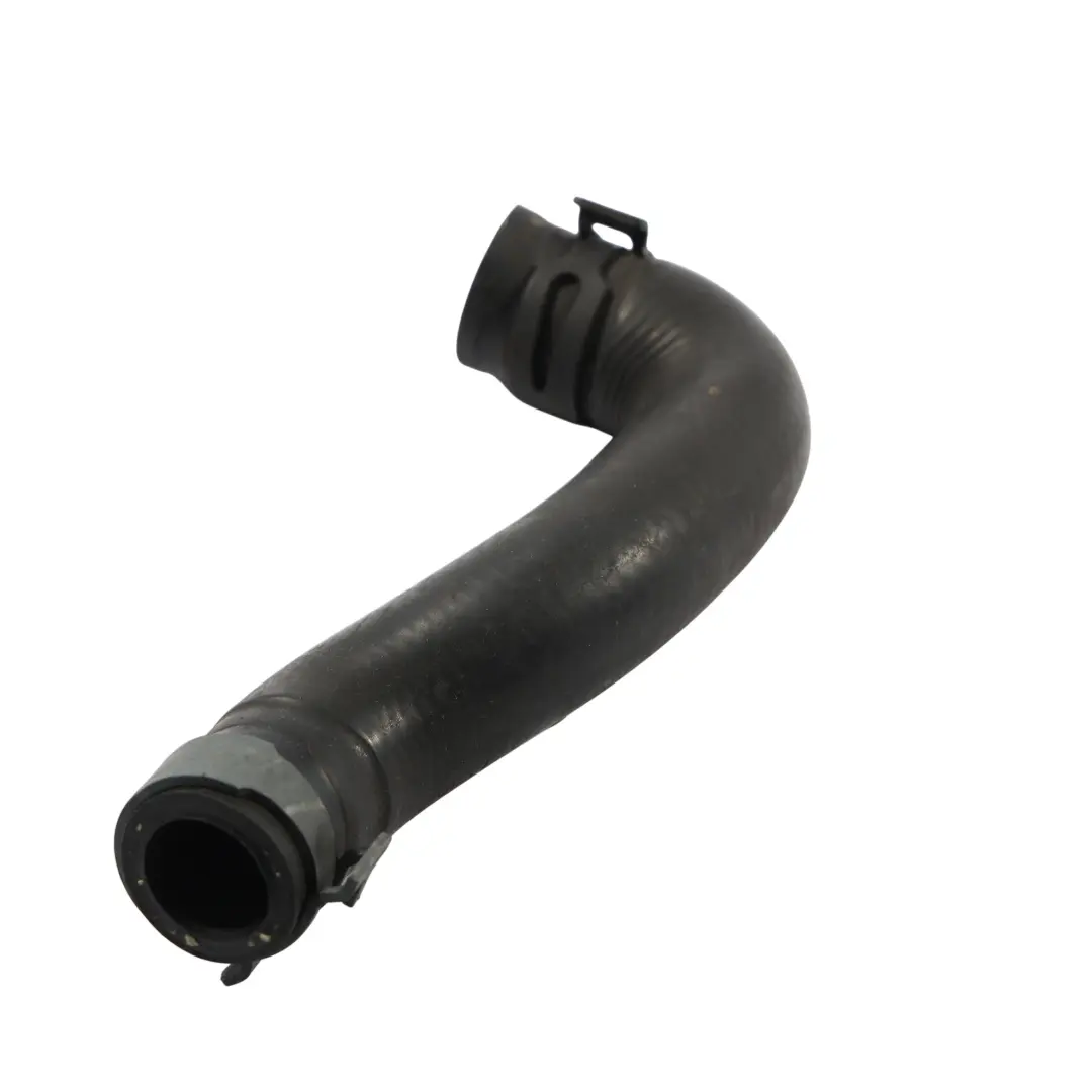 Manguera De Agua Refrigerante Motor 1.6 TDI para Audi S3 8V VW Golf Mk7 con número de pieza 5Q0121051B Audi S3 8V VW Golf Mk7 Manguera De Agua Refrigerante Motor 1.6 TDI - SKU 5Q0121051B - Número de pieza 5Q0121051B