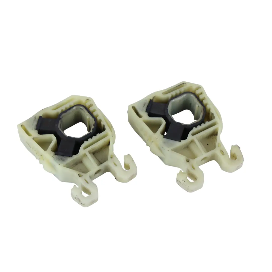 Supporto Staffa Radiatore SET per Audi Q3 F3 VW Tiguan Seat Leon con numero di parte 5Q0121367G Audi Q3 F3 VW Tiguan Seat Leon Supporto Staffa Radiatore SET - SKU 5Q0121367G - Numero di parte 5Q0121367G