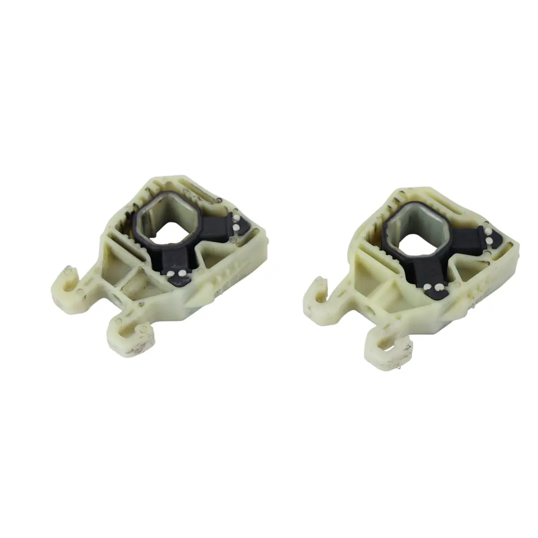 Supporto Staffa Radiatore SET per Audi Q3 F3 VW Tiguan Seat Leon con numero di parte 5Q0121367G Audi Q3 F3 VW Tiguan Seat Leon Supporto Staffa Radiatore SET - SKU 5Q0121367G - Numero di parte 5Q0121367G