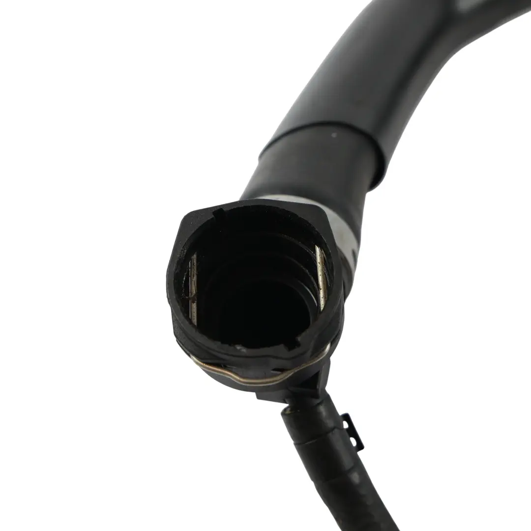 Tubo Manicotto Radiatore Acqua Refrigerante per Audi TTS FV con numero di parte 5Q0122101CE Audi TTS FV Tubo Manicotto Radiatore Acqua Refrigerante - SKU 5Q0122101CE - Numero di parte 5Q0122101CE