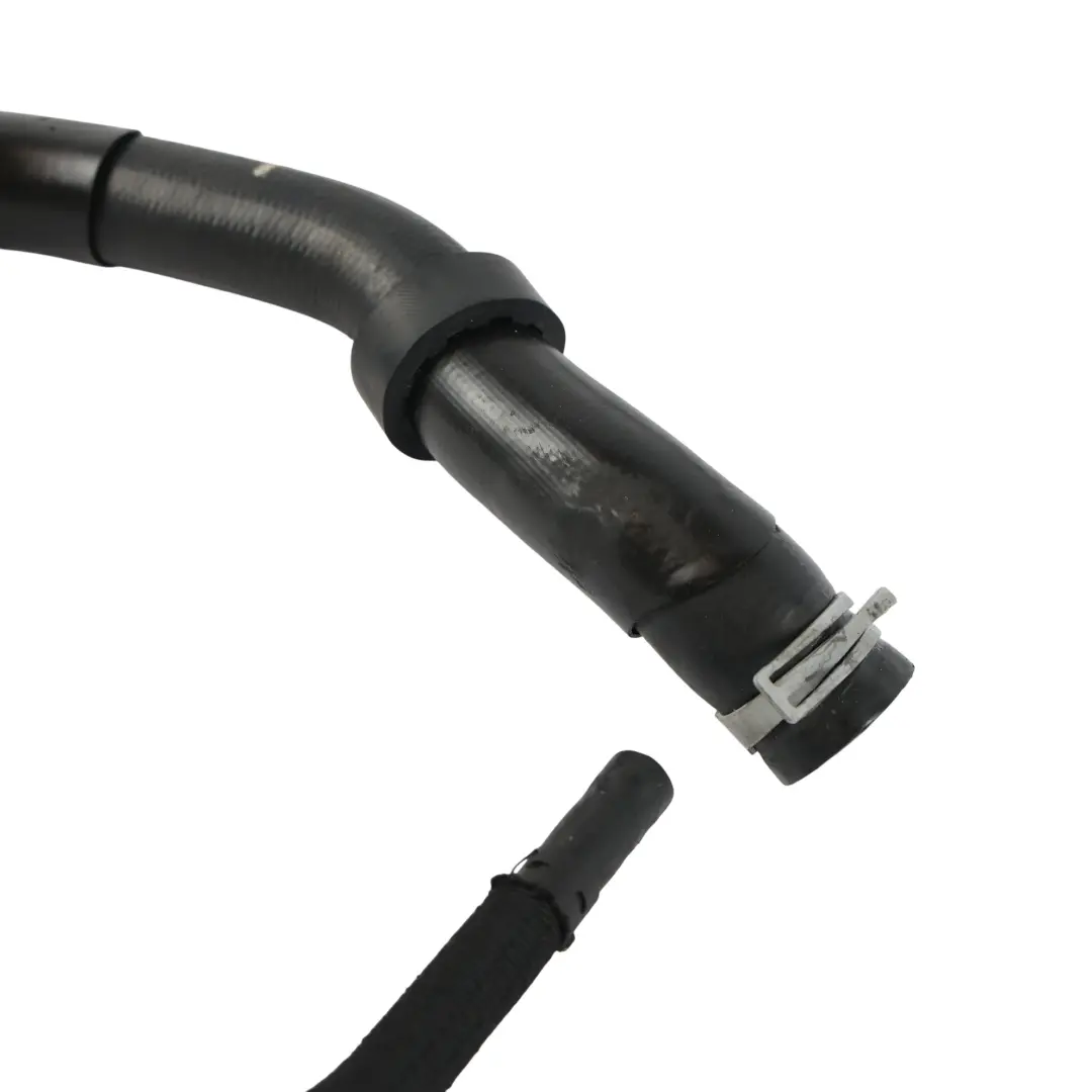 Tubo Manicotto Radiatore Acqua Refrigerante per Audi TTS FV con numero di parte 5Q0122101CE Audi TTS FV Tubo Manicotto Radiatore Acqua Refrigerante - SKU 5Q0122101CE - Numero di parte 5Q0122101CE