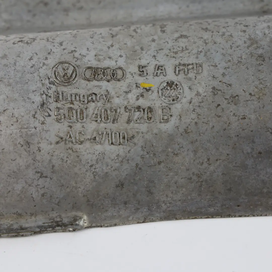 Skoda Octavia MK4 Piastra Protezione Semiasse Anteriore Destro - SKU 5Q0407720B - Numero di parte 5Q0407720B