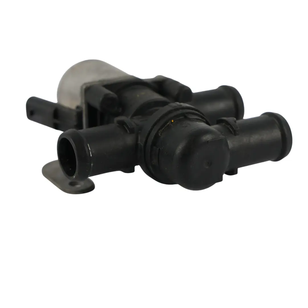 8Y A5 B10 A6 C8 A7 4K Zawór Sterujący Pompy Wody do Audi A3 8V A3 o numerze 5Q0906457C Audi A3 8V A3 8Y A5 B10 A6 C8 A7 4K Zawór Sterujący Pompy Wody - SKU 5Q0906457C - Numer Części 5Q0906457C