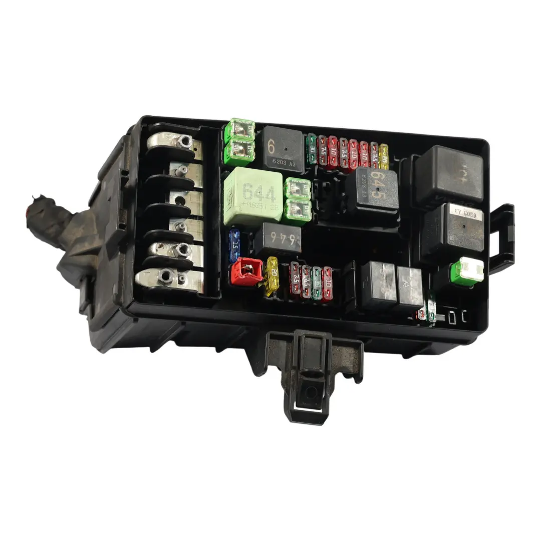 Mk3 3V Module De Commande De Relais De Boîte À Fusibles pour Skoda Superb à propos du numéro de pièce 5Q0907361D Skoda Superb Mk3 3V Module De Commande De Relais De Boîte À Fusibles - SKU 5Q0907361D - Numéro de pièce 5Q0907361D