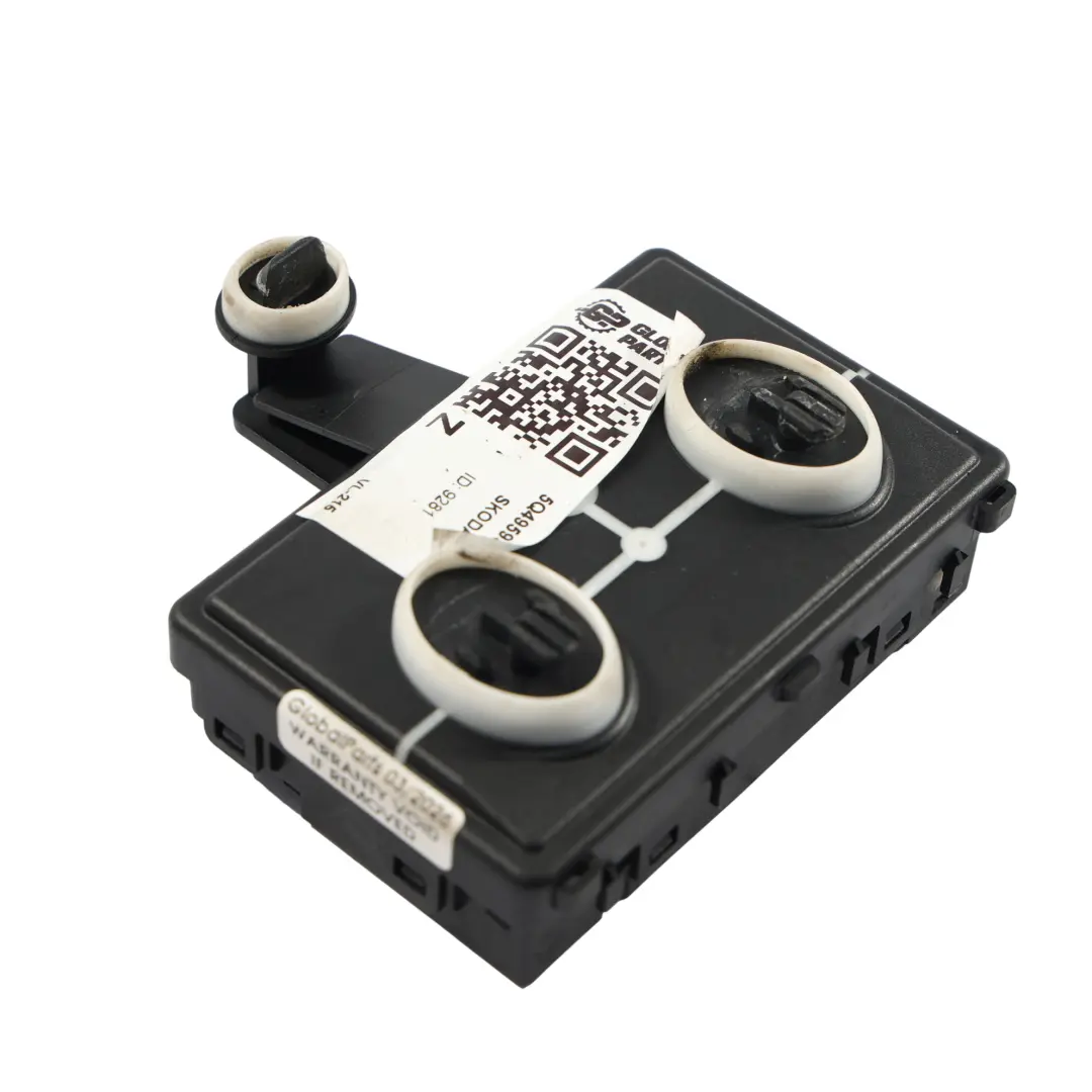 Module De Commande De Porte Avant Côté Passager pour Skoda Octavia IV à propos du numéro de pièce 5Q4959592R Skoda Octavia IV Module De Commande De Porte Avant Côté Passager - SKU 5Q4959592R - Numéro de pièce 5Q4959592R