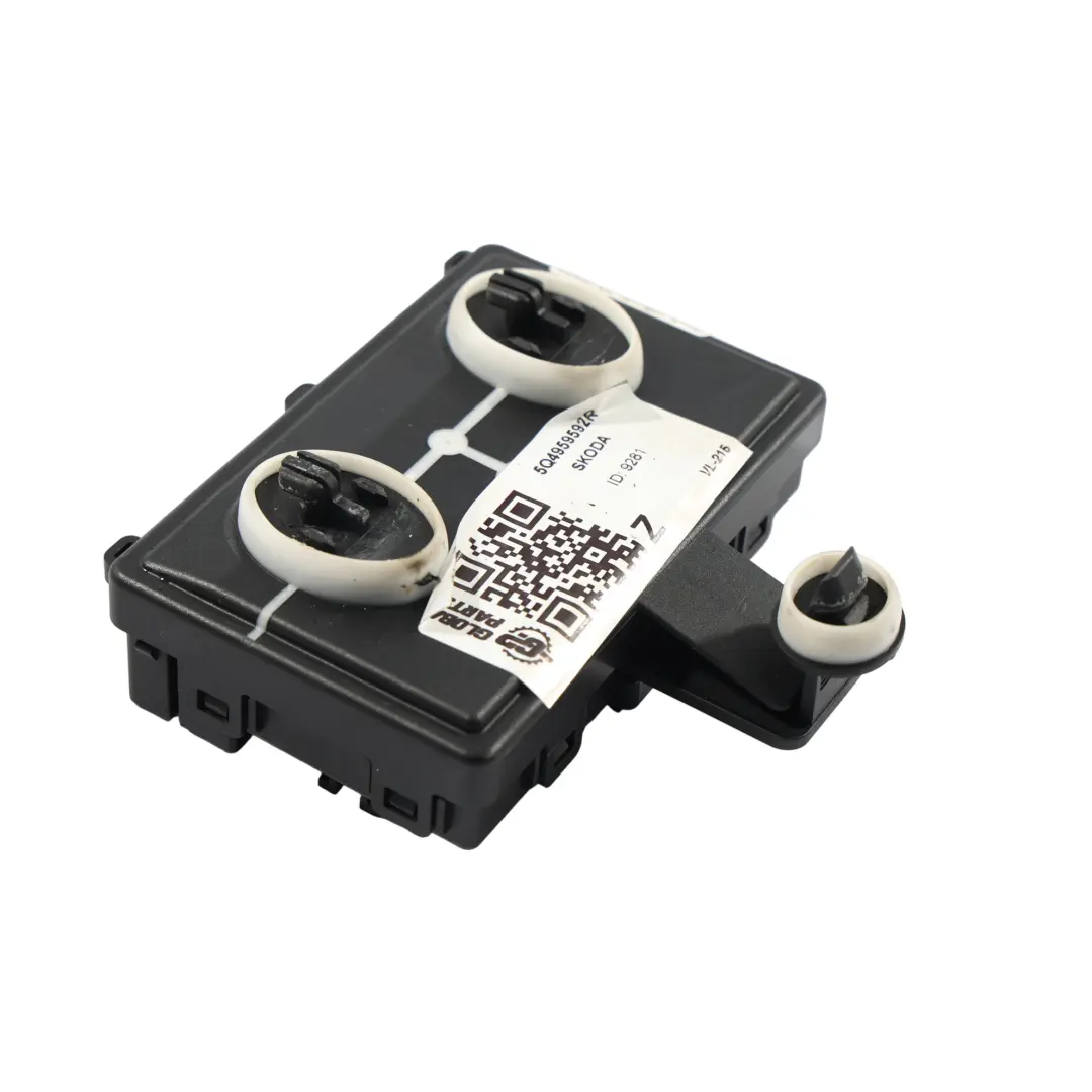 Module De Commande De Porte Avant Côté Passager pour Skoda Octavia IV à propos du numéro de pièce 5Q4959592R Skoda Octavia IV Module De Commande De Porte Avant Côté Passager - SKU 5Q4959592R - Numéro de pièce 5Q4959592R