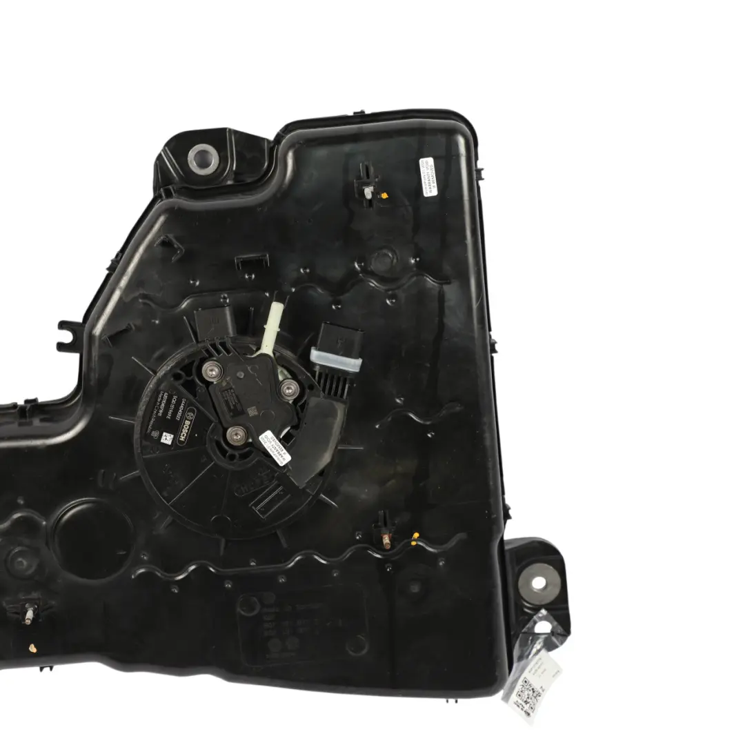 AdBlue Tank Reservoir Pump 2.0 TDI to Audi Q3 F3 with Part number 5QF131877N Audi Q3 F3 AdBlue Tank Reservoir Pump 2.0 TDI - SKU 5QF131877N - Part number 5QF131877N