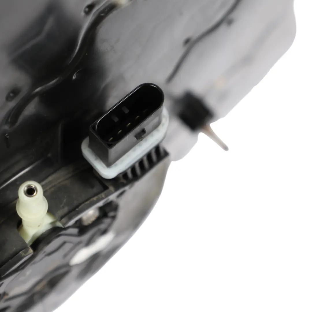 AdBlue Tank Reservoir Pump 2.0 TDI to Audi Q3 F3 with Part number 5QF131877N Audi Q3 F3 AdBlue Tank Reservoir Pump 2.0 TDI - SKU 5QF131877N - Part number 5QF131877N