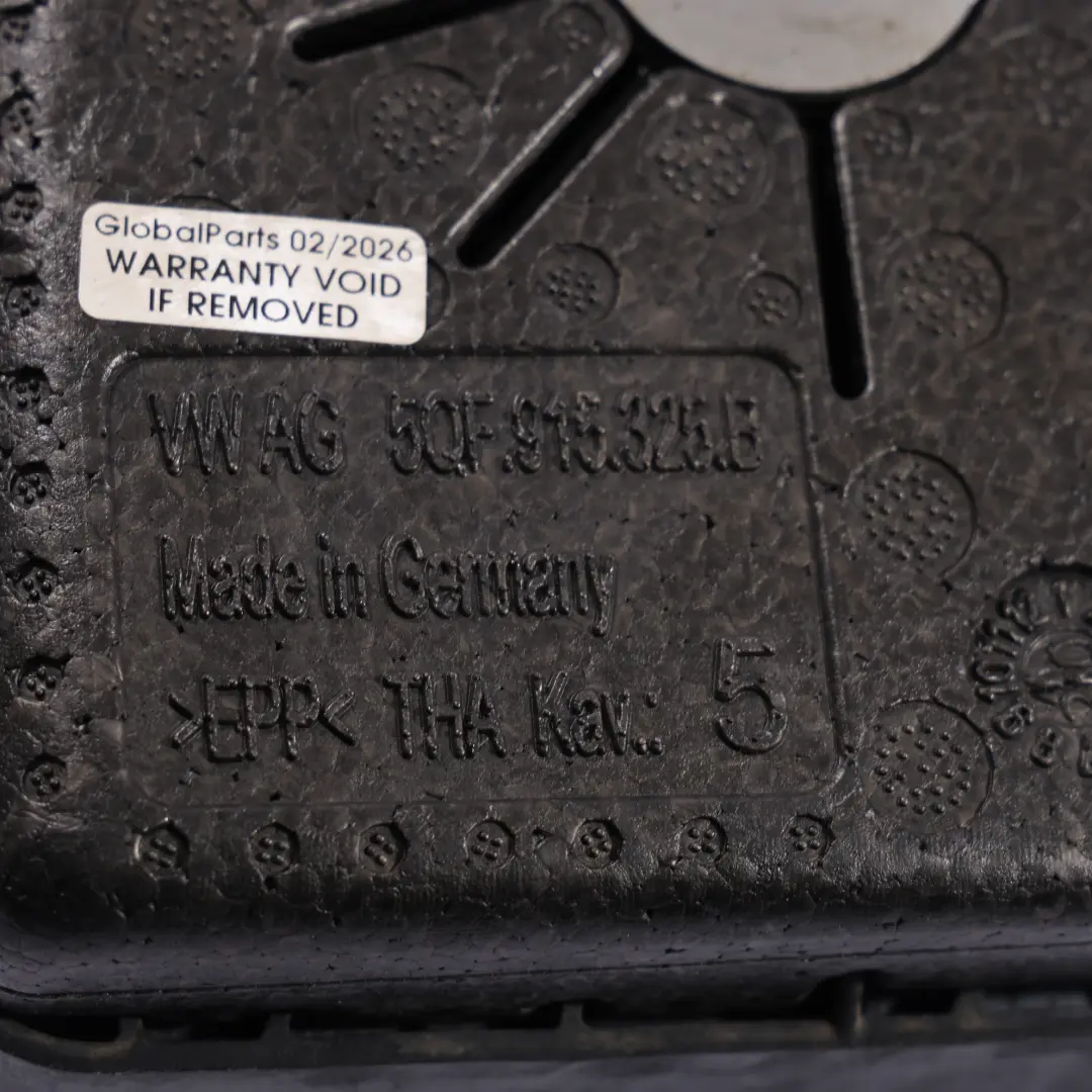 Podstawa Obudowa Uchwyt Akumulatora 5QF915325B do Audi Q3 F3 o numerze 5QF915331C Audi Q3 F3 Podstawa Obudowa Uchwyt Akumulatora 5QF915325B - SKU 5QF915331C - Numer Części 5QF915331C