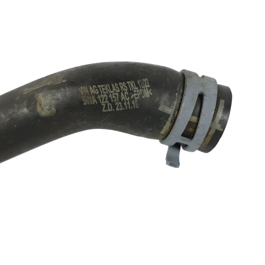Tubo Acqua Refrigerante Motore per Skoda Octavia VR Audi TT A1 VW Golf con numero di parte 5WA122157AC Skoda Octavia VR Audi TT A1 VW Golf Tubo Acqua Refrigerante Motore - SKU 5WA122157AC - Numero di parte 5WA122157AC