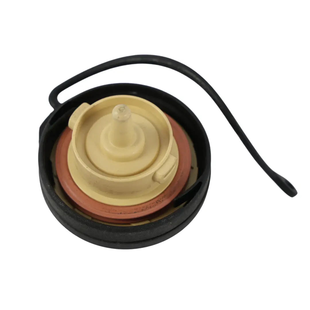 MK8 Audi A6 C8 Korek Wlewu Paliwa do Volkswagen Golf o numerze 5WA201553G Volkswagen Golf MK8 Audi A6 C8 Korek Wlewu Paliwa - SKU 5WA201553G - Numer Części 5WA201553G